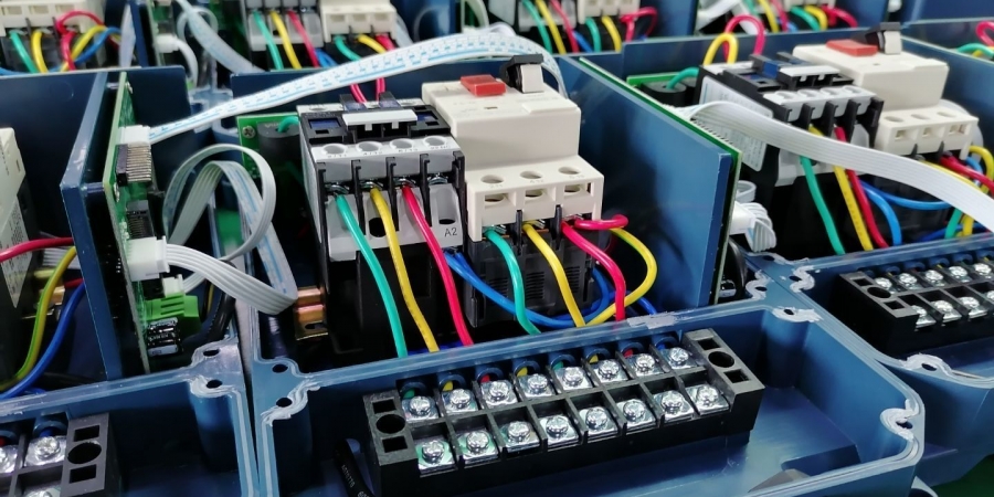 Power supply controller assembly